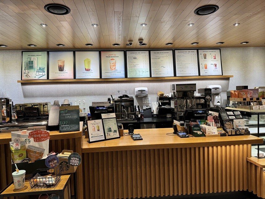 Starbucks Songpa Intersection — photo 3