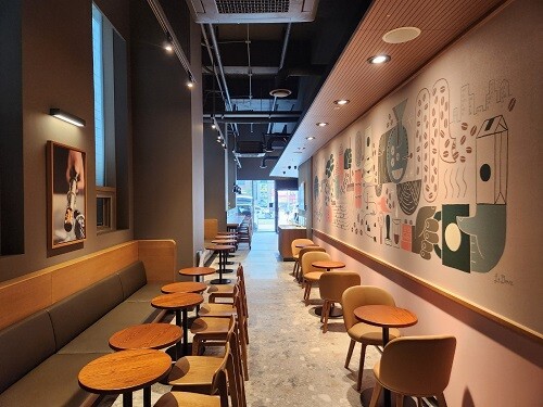 Starbucks Hadan Station Exit 2 — photo 4