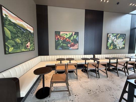 Starbucks Yeouido Wonsentineol — photo 3