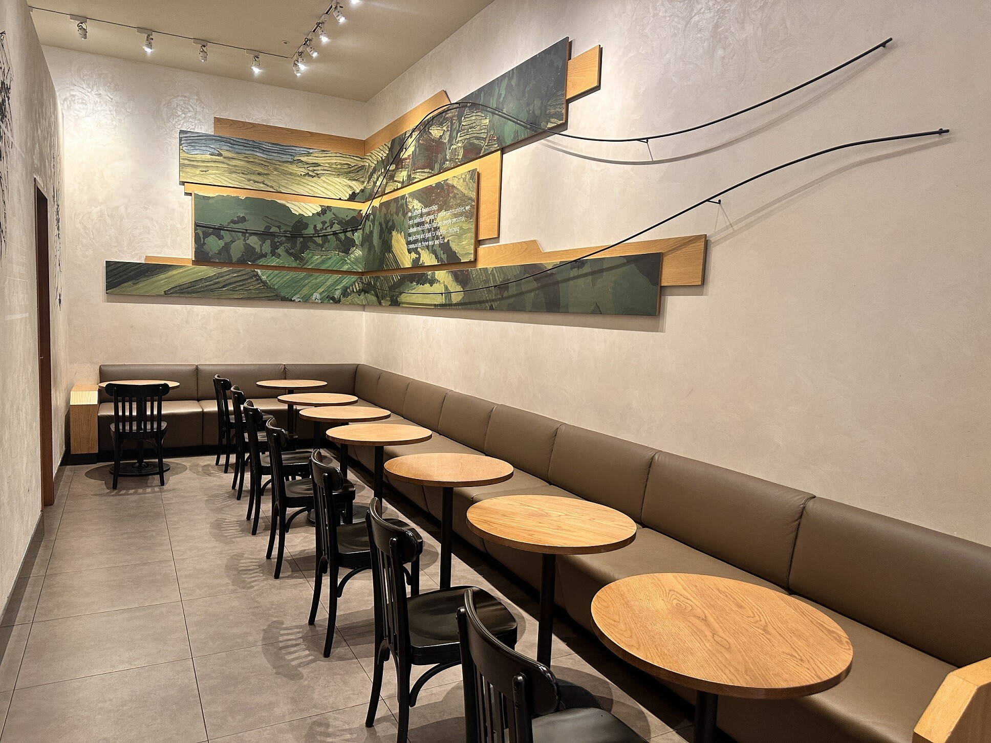 Starbucks Shinsegae Daegu 3F( Teavana ) — photo 4