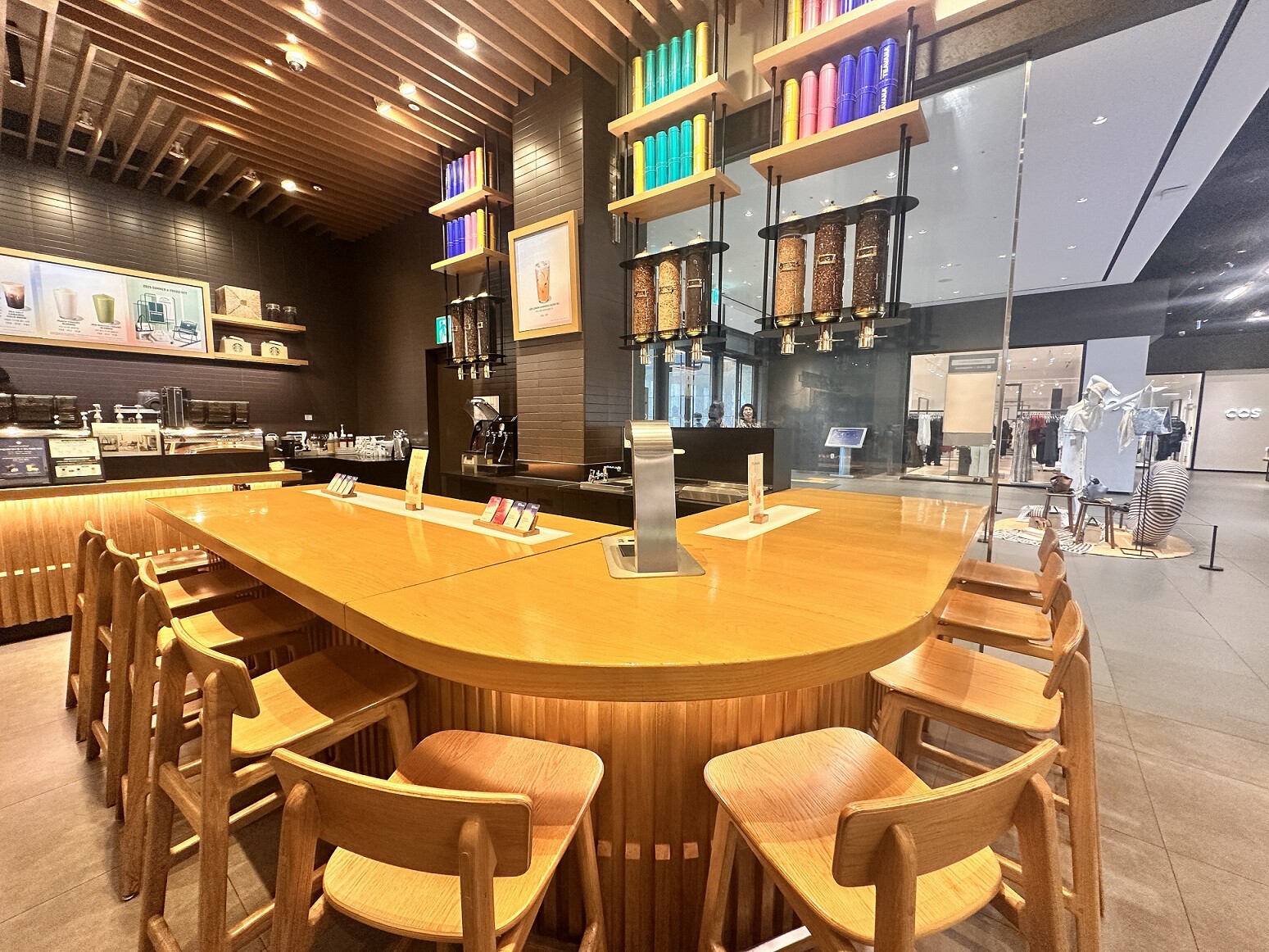Starbucks Shinsegae Daegu 3F( Teavana ) — photo 5