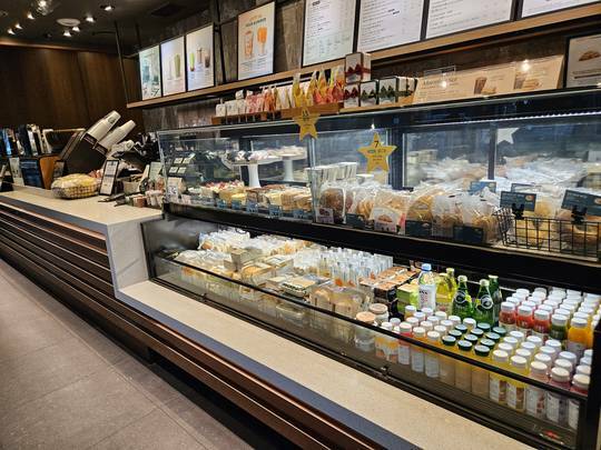 Starbucks Bundang Seohyeon YeokAK R — photo 4