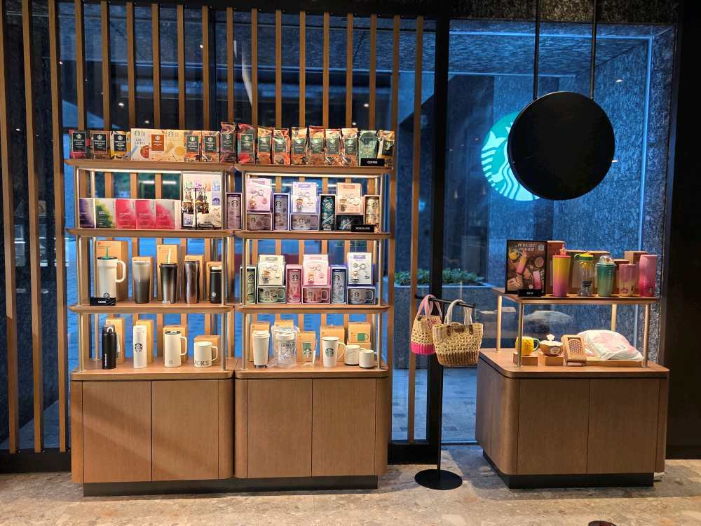 Starbucks Gangnam Finance Center — photo 3