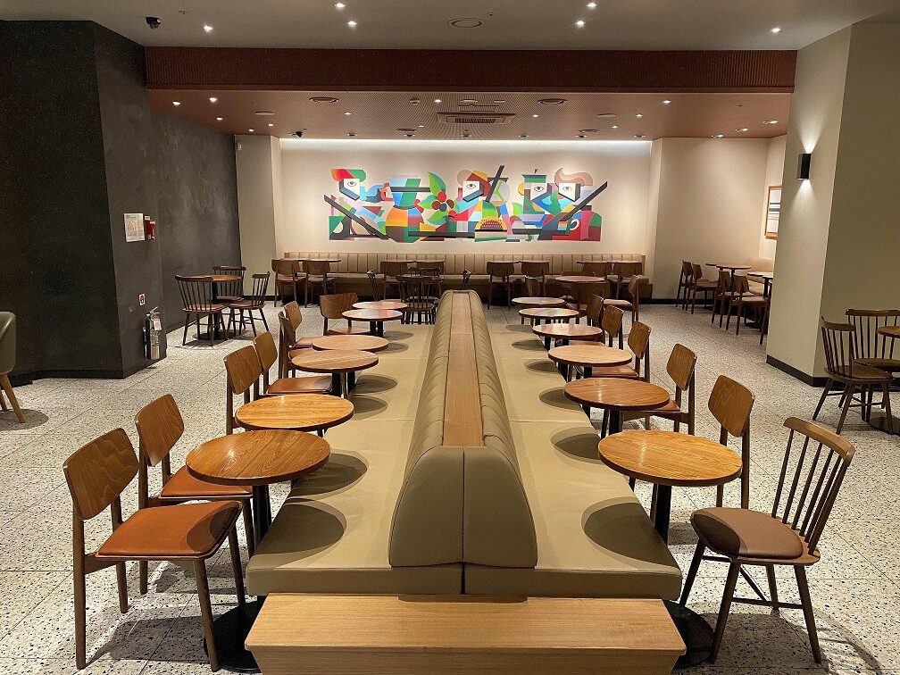 Starbucks Misa Station Grand Passage — photo 5