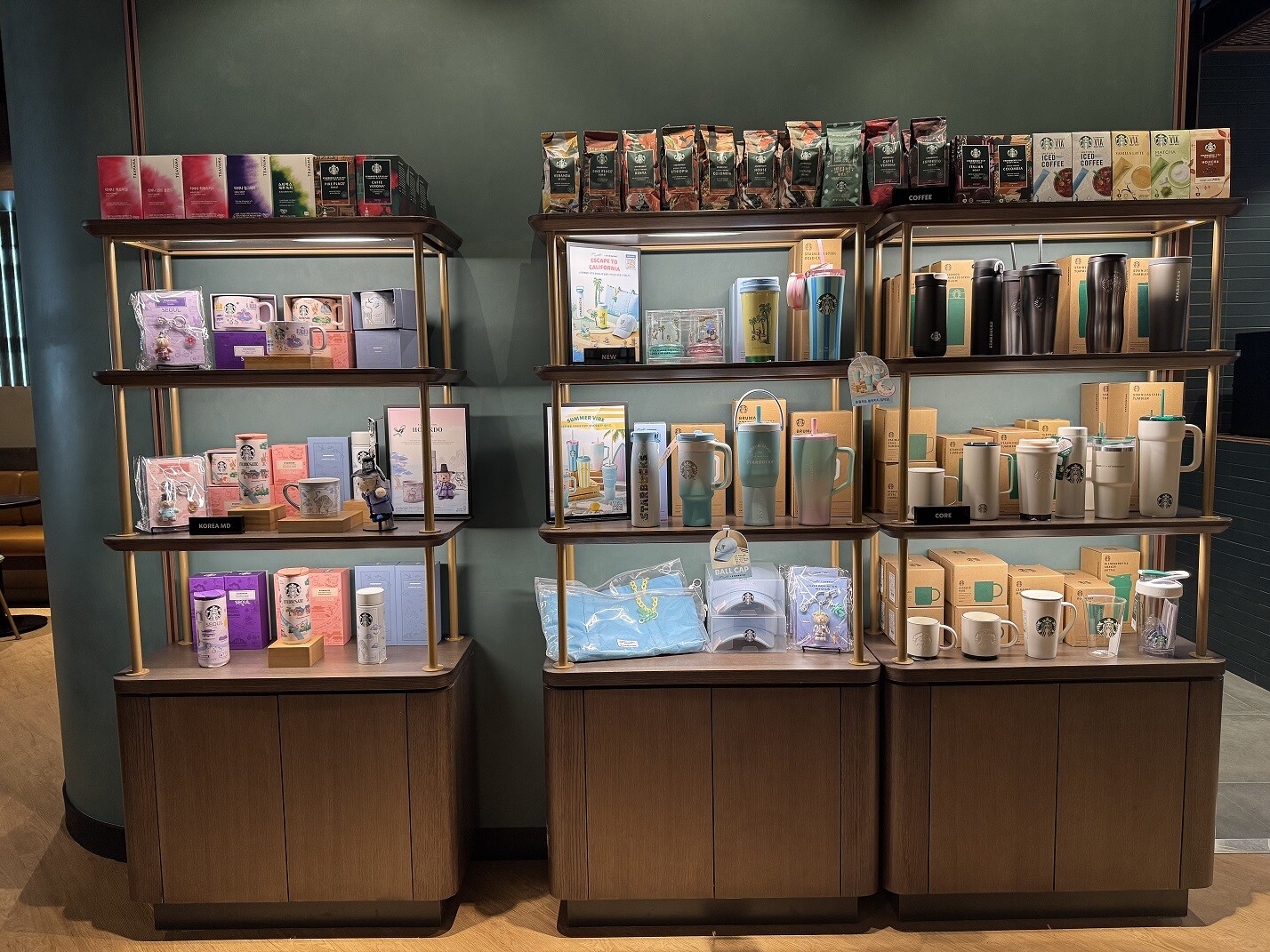 Starbucks Starfield Market Gyeongsan — photo 3