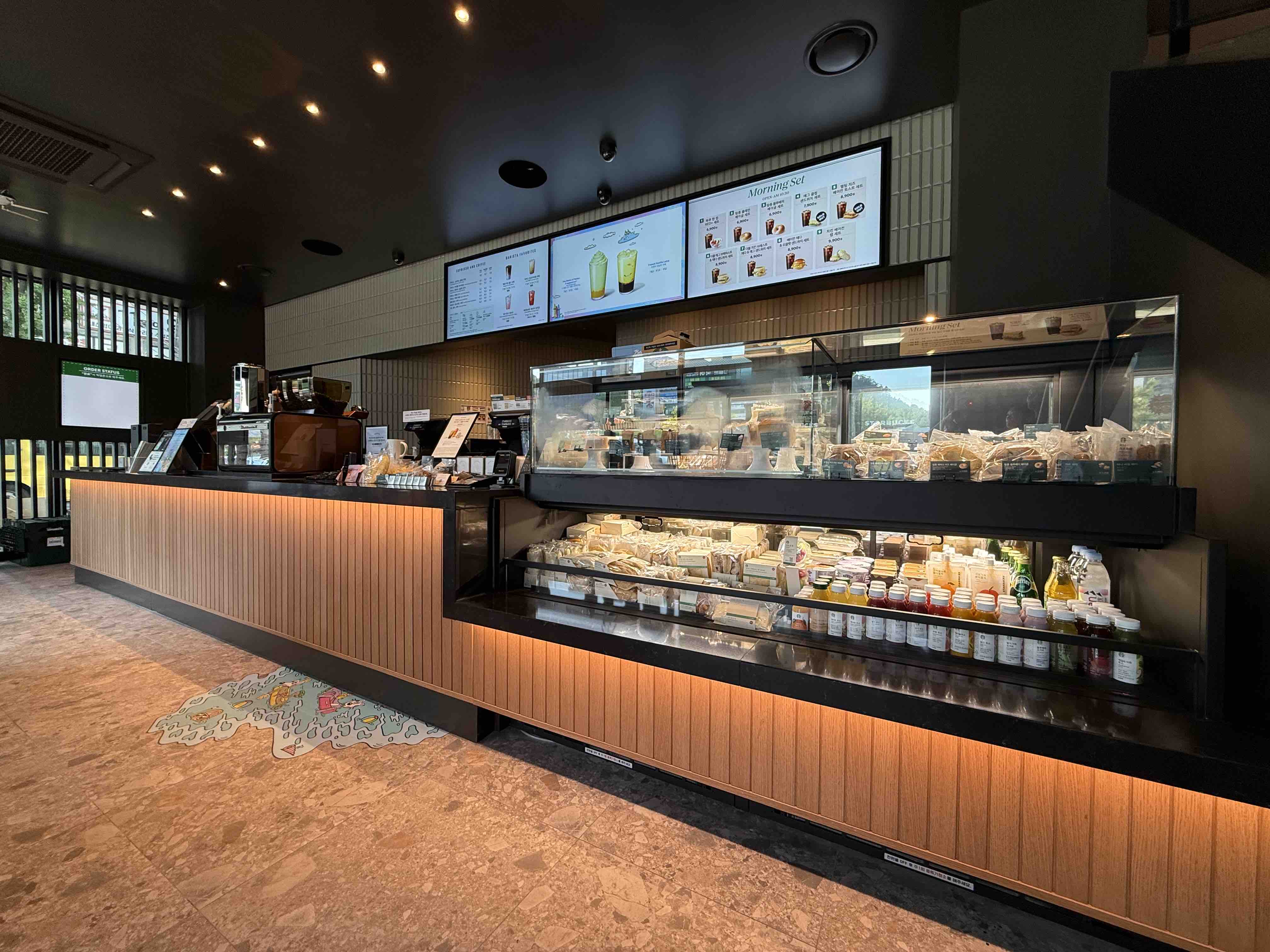 Starbucks Daegu Manchon — photo 2