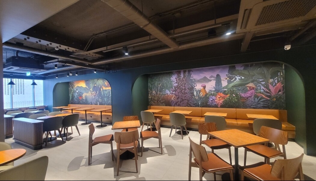 Starbucks Myeongdongjungang-ro — photo 4