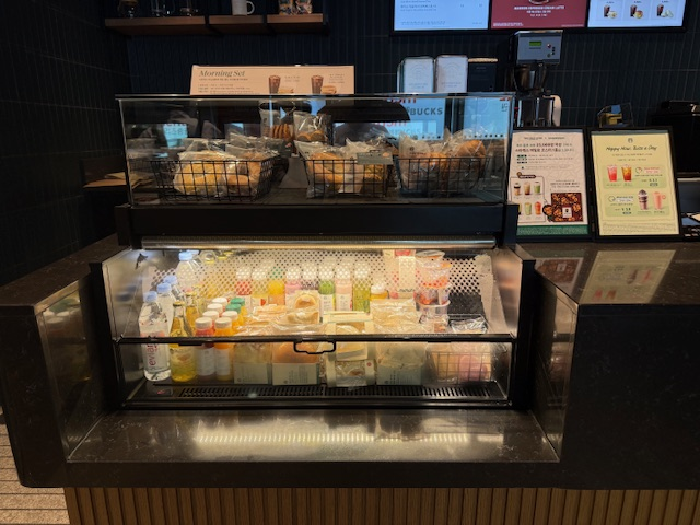 Starbucks Yeouido IFCmol(L2)STREET — photo 4