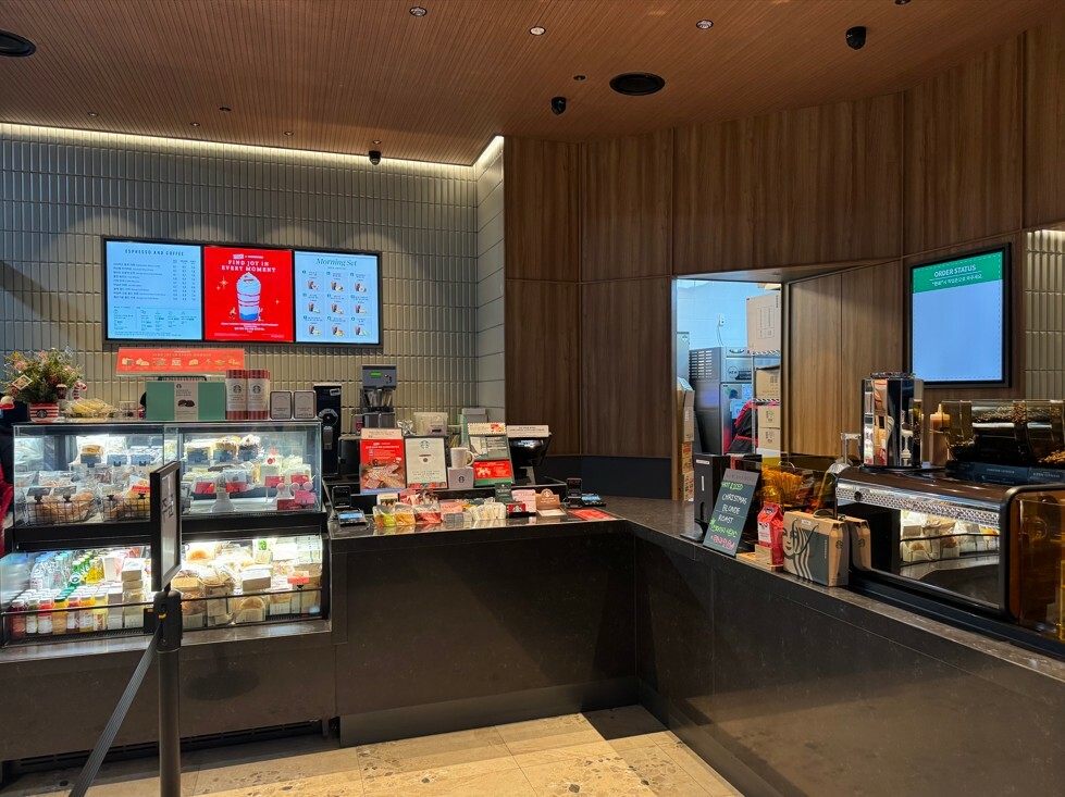 Starbucks Inha Univ. Hospital — photo 4