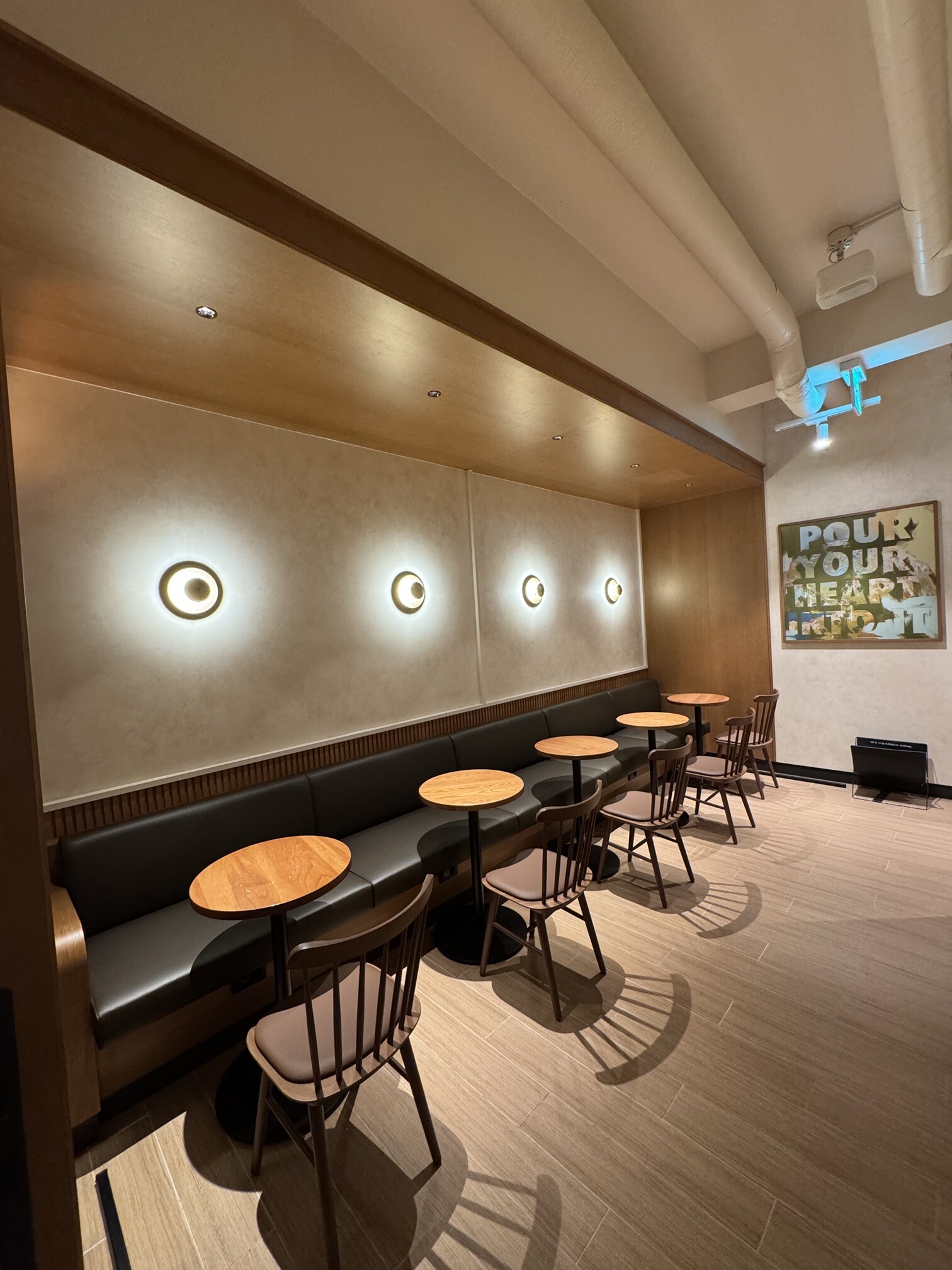 Starbucks Busan Station Exit 3 — photo 5