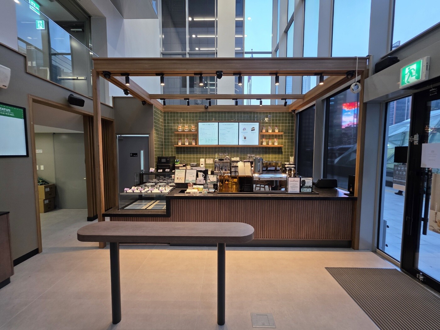 Starbucks Gangnam Station Exit 7 — photo 2