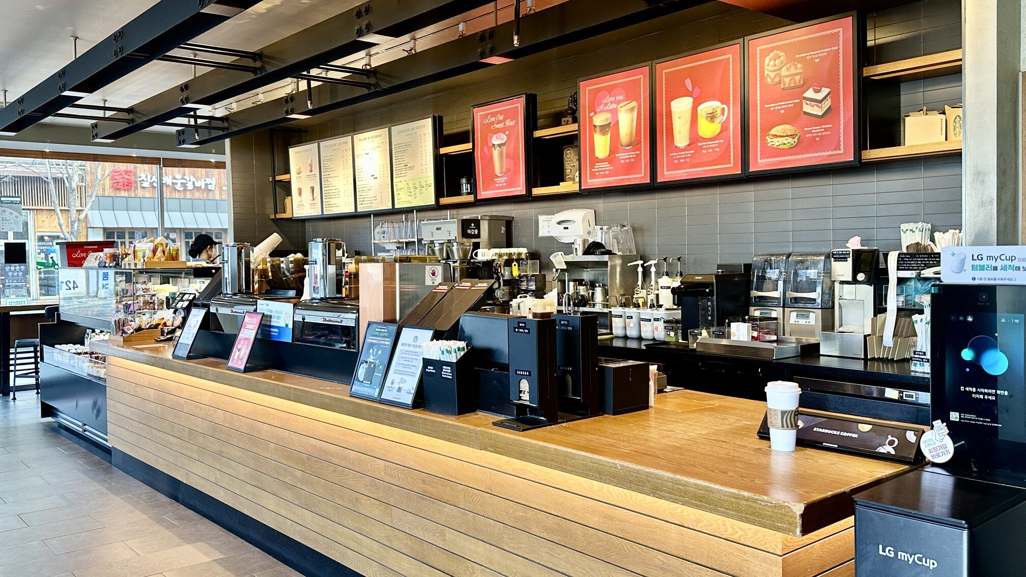 Starbucks Incheon Guwol — photo 2