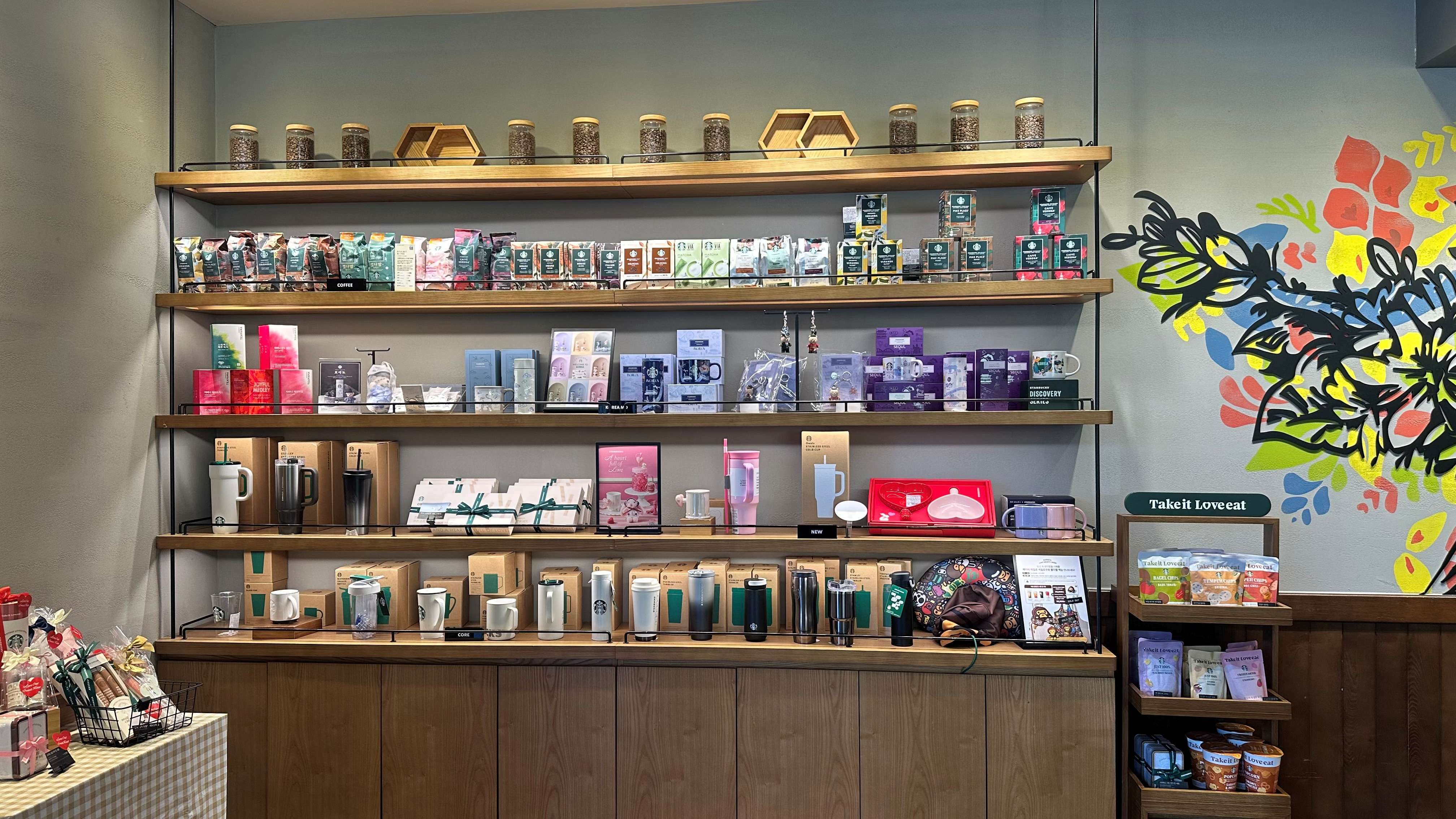 Starbucks Incheon Arts Hall Station — photo 4