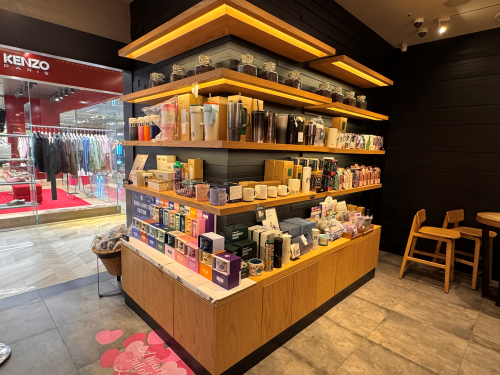 Starbucks Shinsegae Bonjeom6F — photo 2