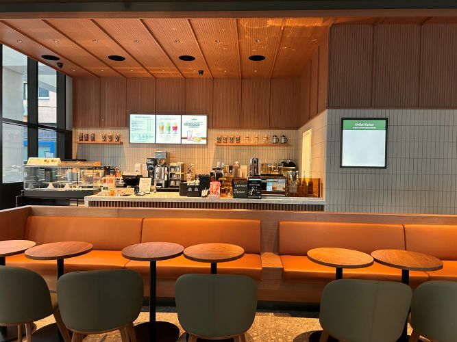 Starbucks Guui Station — photo 5