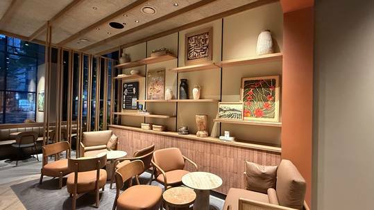 Starbucks Boramae Station — photo 3