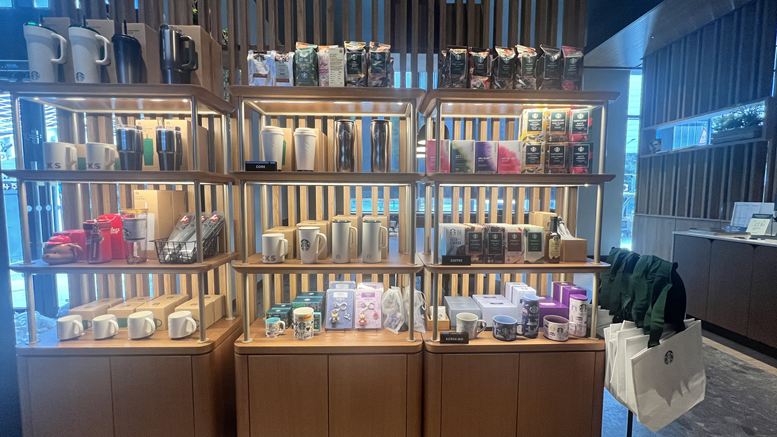 Starbucks Incheon Guwol Rodeo — photo 4