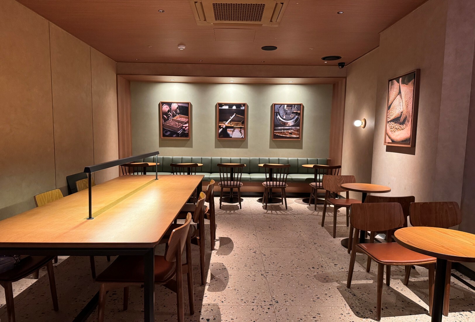 Starbucks Namyangju Hopyeong — photo 4