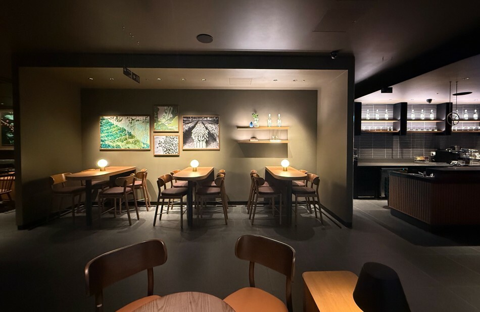 Starbucks Bucheon Sin Jung-dong Station — photo 5