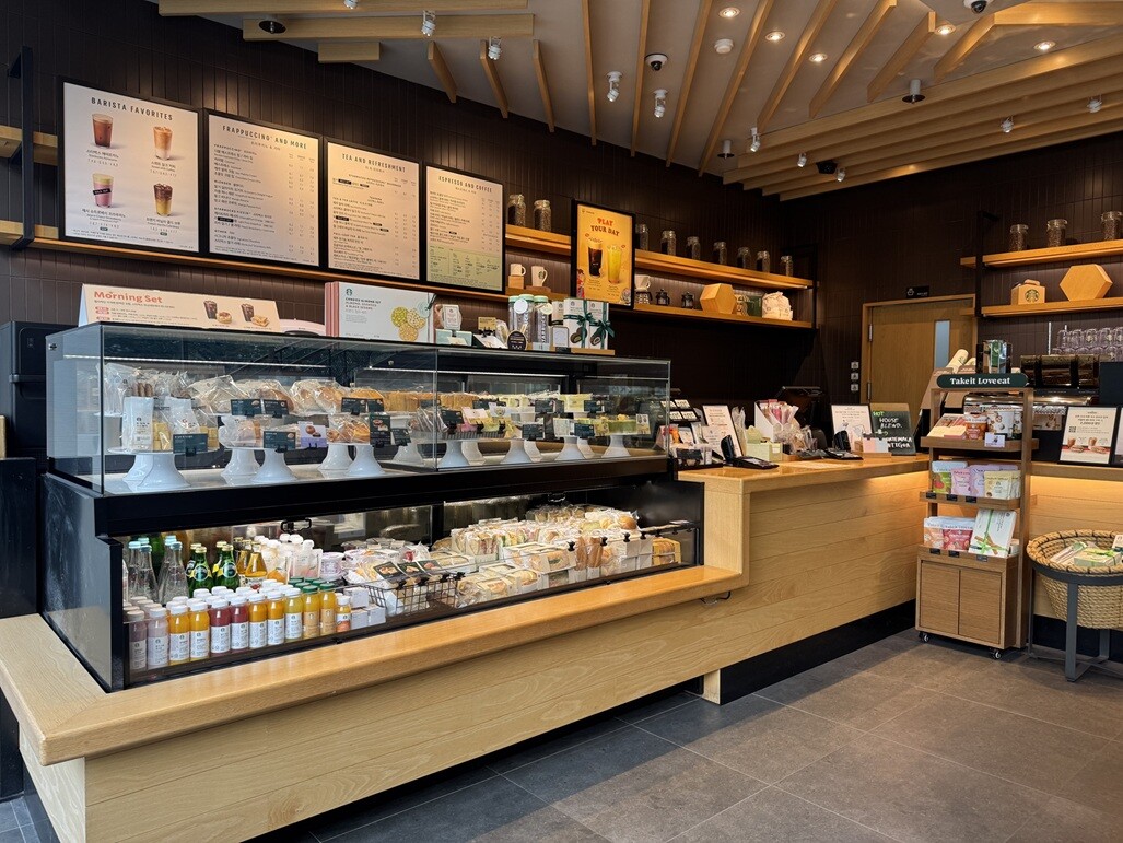 Starbucks Gwanggyo Station — photo 4