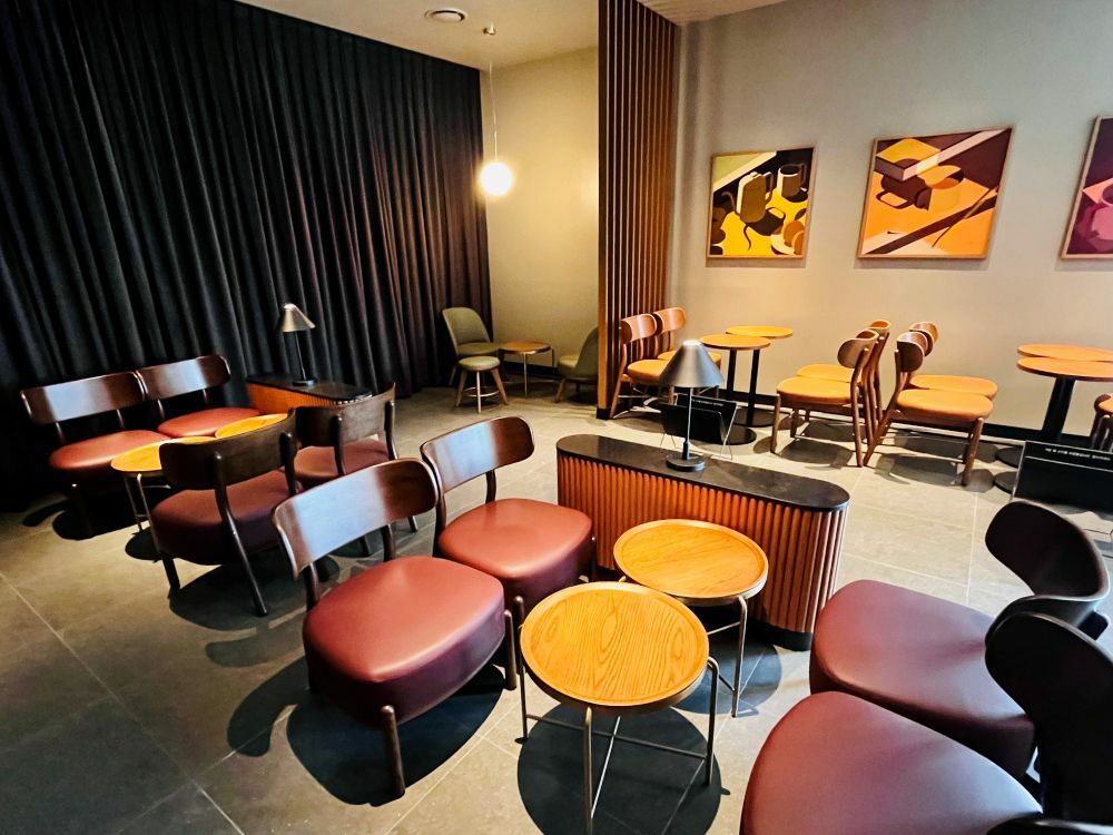 Starbucks Sinpo-dong Sinhan Eunhaeng — photo 4