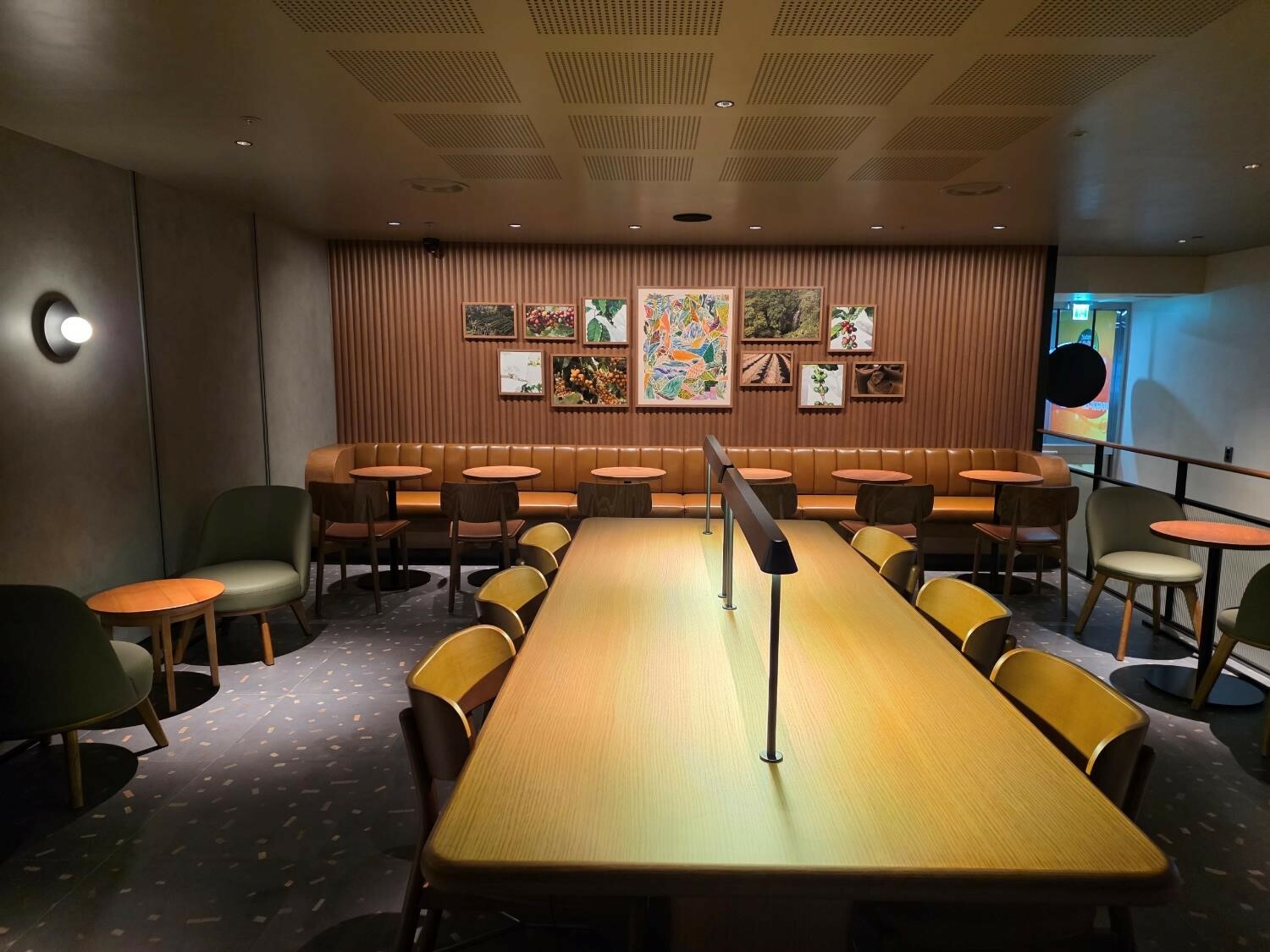 Starbucks Gochon Station Exit 1 — photo 2