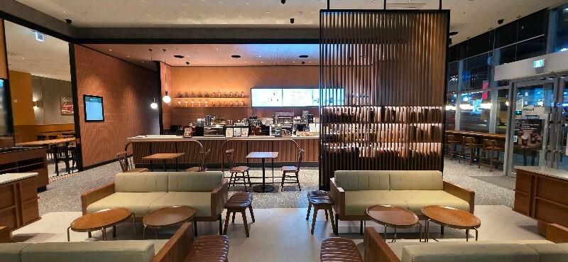 Starbucks Gupabal Station — photo 4