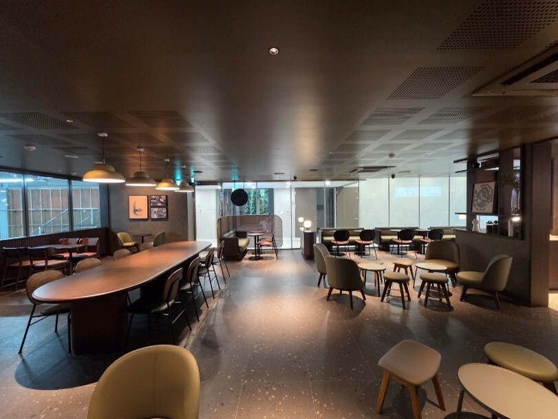 Starbucks Guro Digital Crossroads — photo 2