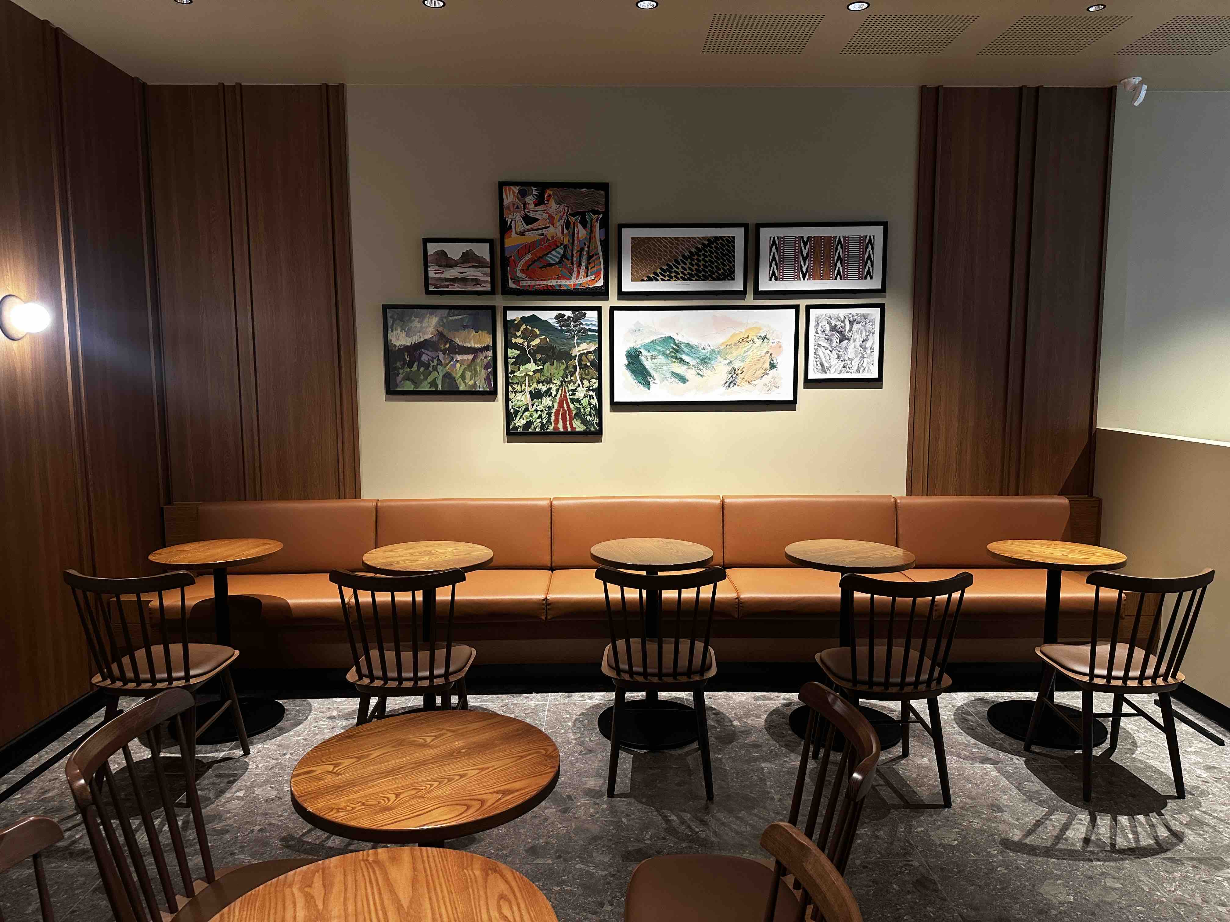 Starbucks Hwajeong — photo 2