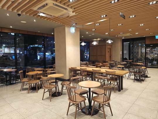 Starbucks Popoincheugu-ro — photo 5