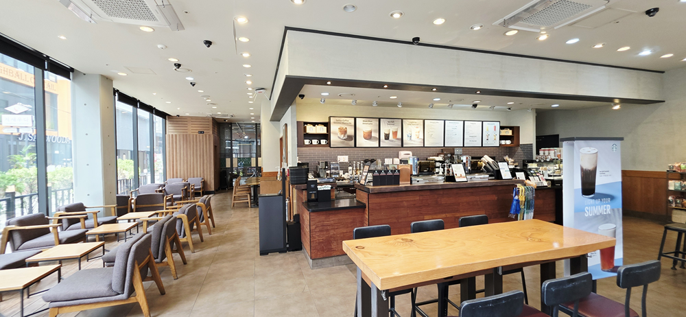Starbucks Busan Seomyeon — photo 3