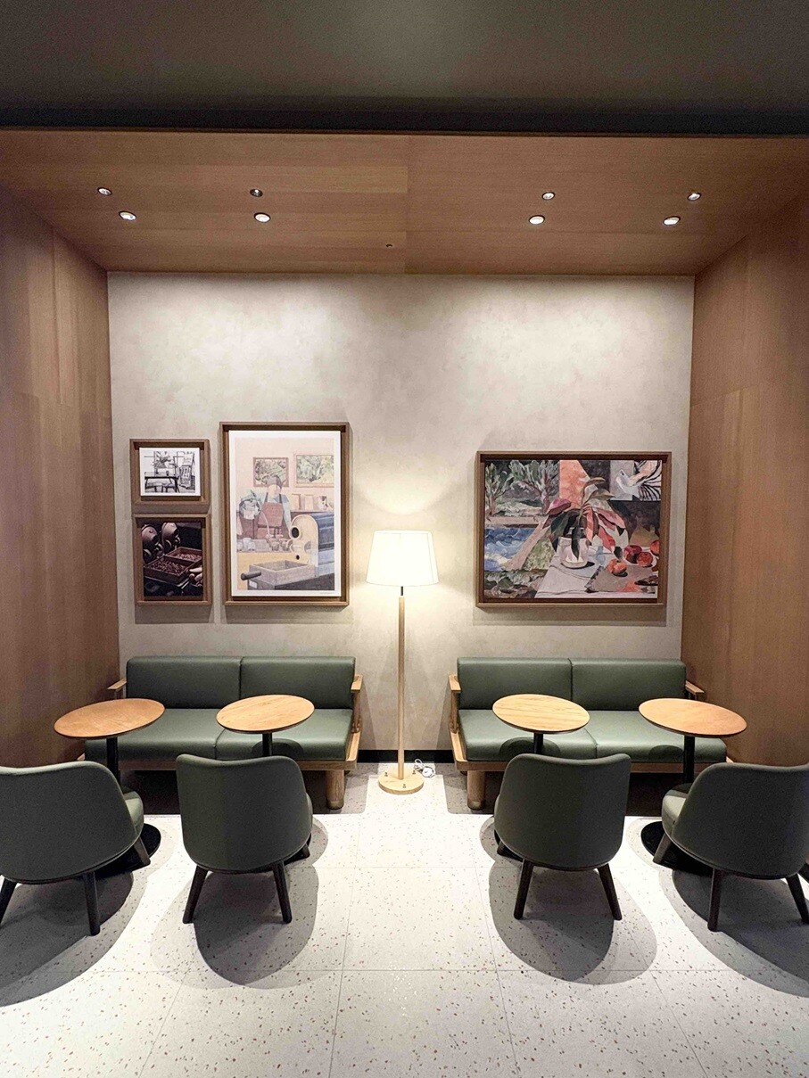 Starbucks Yeongdeungpo KT — photo 4